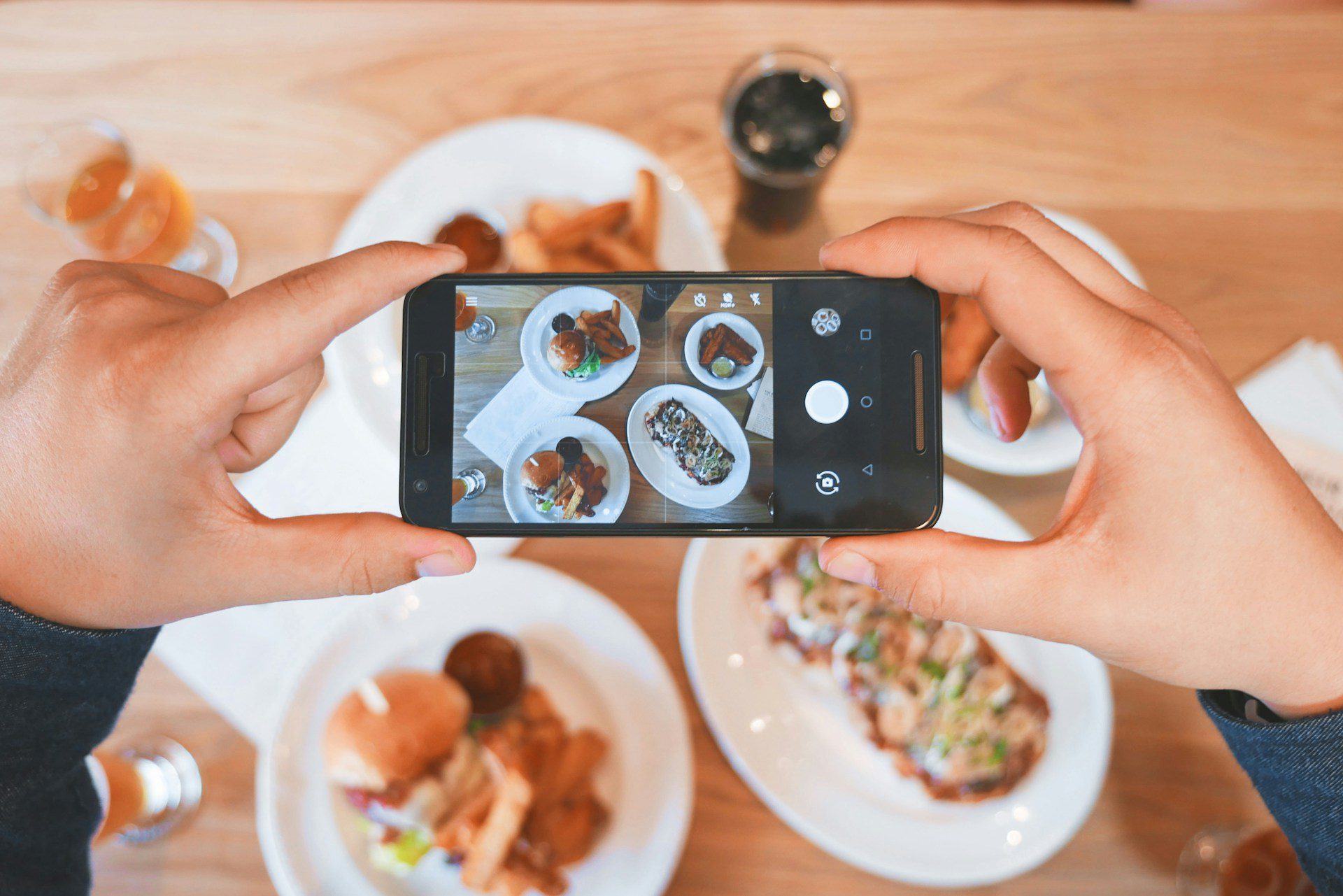 eaters-collective-i_xVfNtQjwI-unsplash video marketing